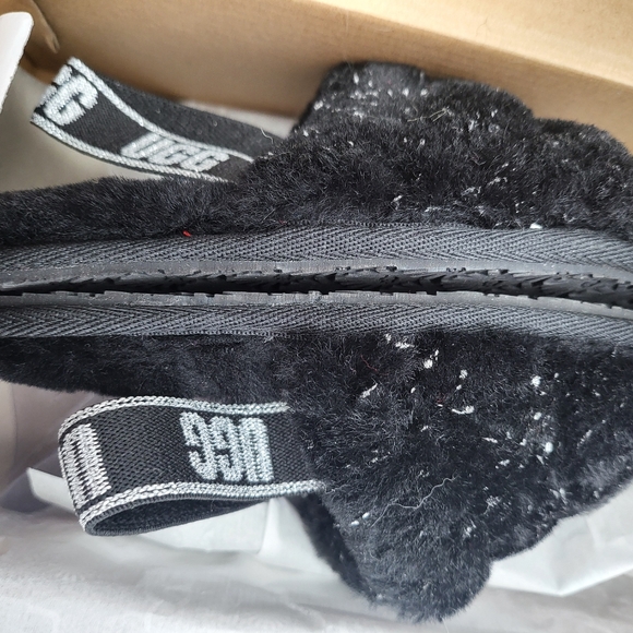 Kids Uggs - Picture 3 of 6